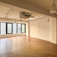 中央区日本橋小舟町の賃貸物件/3階：窓面が大きく、上階に上がるほど光が良く入ってきます