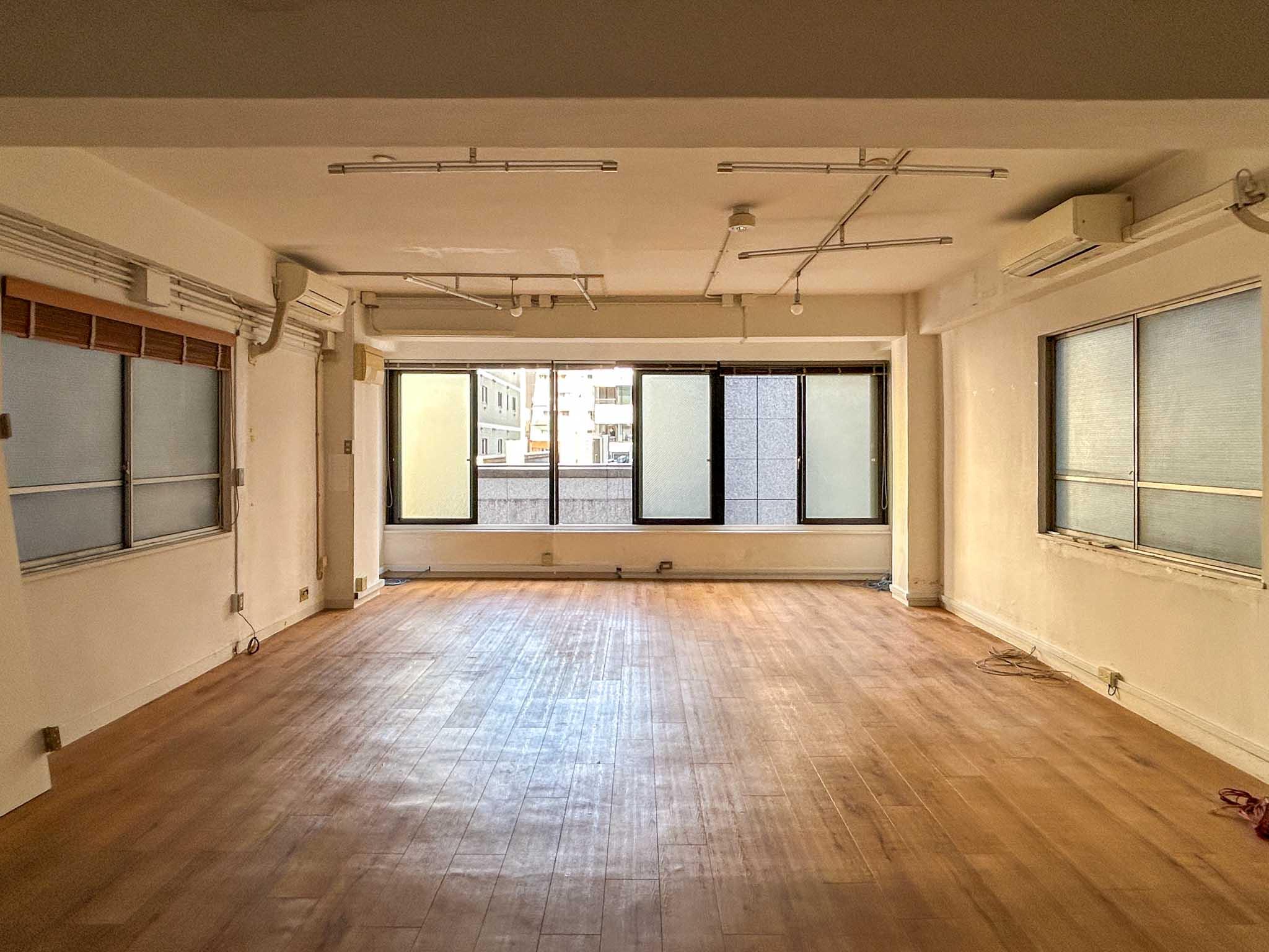 中央区日本橋小舟町の賃貸物件/4階：道路側をみる