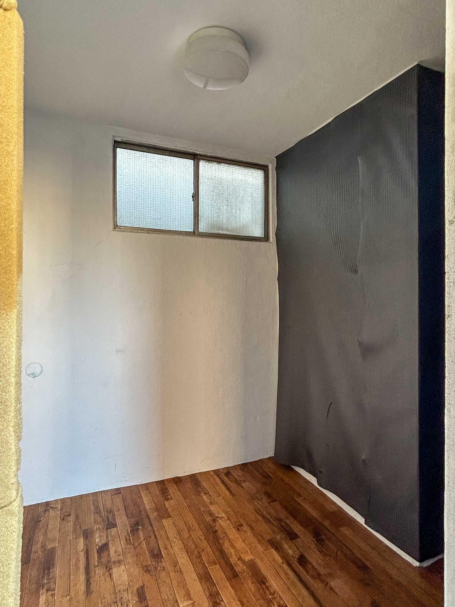 中央区日本橋小舟町の賃貸物件/屋上：ちょっとしたスペース。くつろぐ用の椅子を置くのにちょうどいいかも