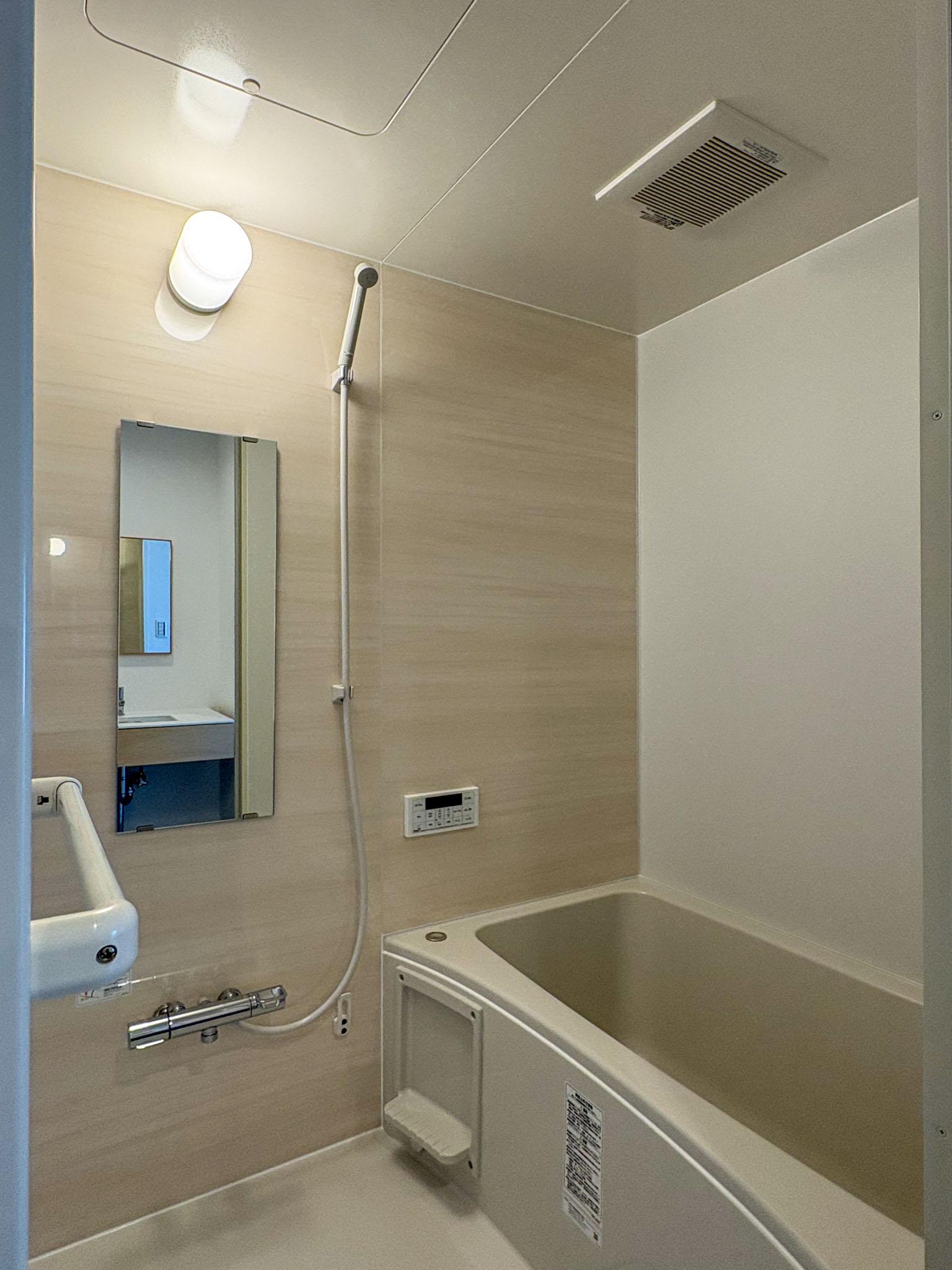 横浜市港北区菊名の賃貸物件/シンプルなユニットバス