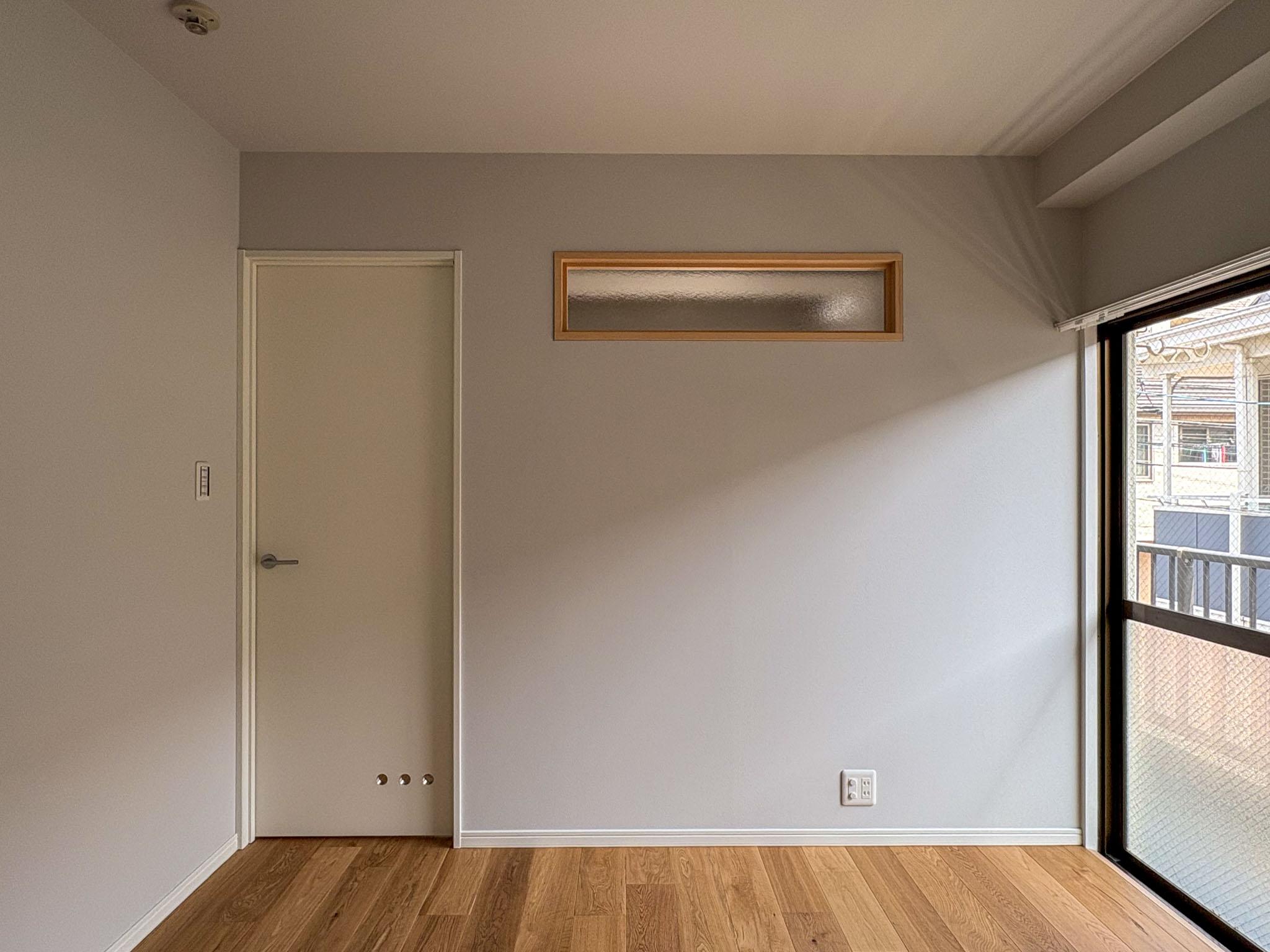 横浜市港北区菊名の賃貸物件/洋室はダブルベッドを置いても小さめのサイドテーブルやデスクが置ける