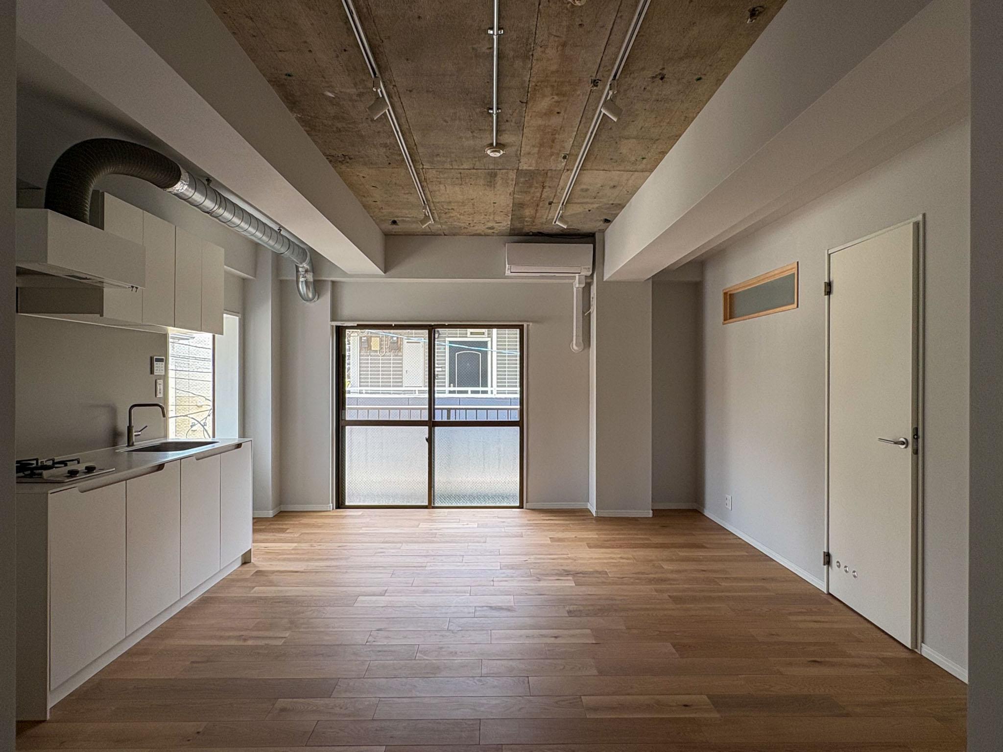 横浜市港北区菊名の賃貸物件/壁が一枚、消えました。隣り合う二つのワンルームの壁をぶち抜き、1LDKへフルリノベーション