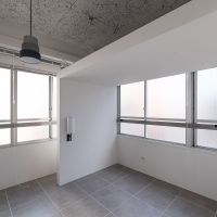 千代田区神田三崎町の賃貸物件/大きな窓からたくさんの光が入ります