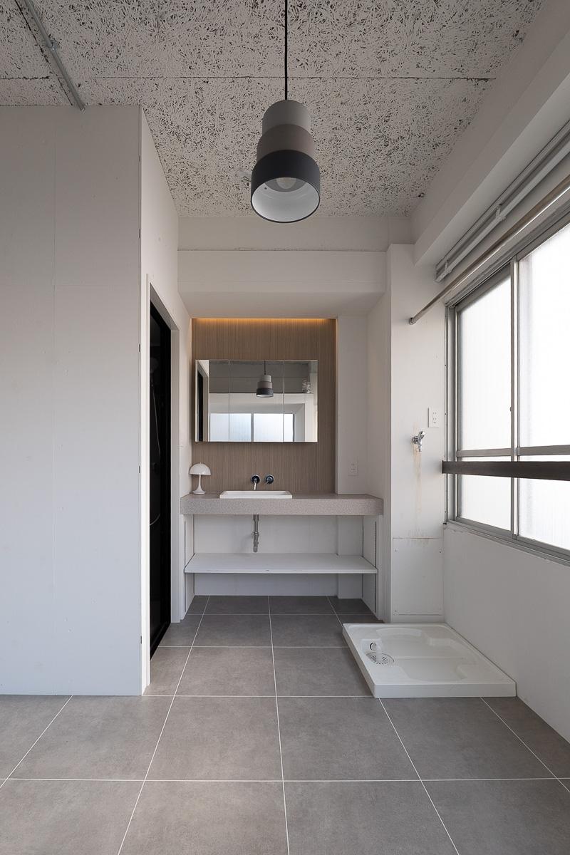 千代田区神田三崎町の賃貸物件/洗面スペースと洗濯機置き場