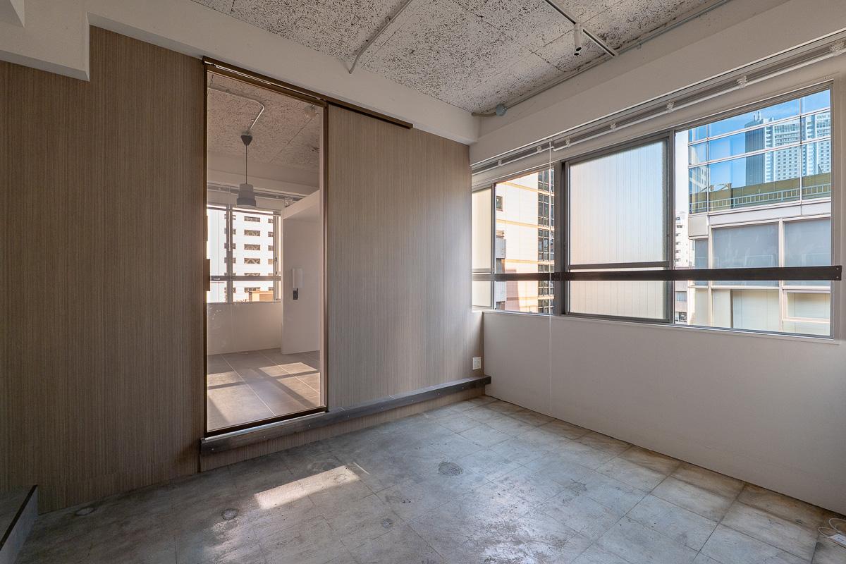 千代田区神田三崎町の賃貸物件/玄関から見た室内