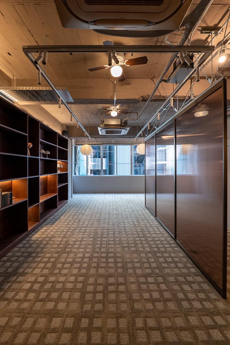 千代田区神田小川町の賃貸物件/天井高は3Mあります