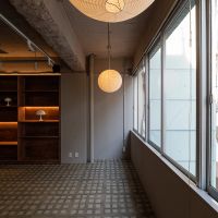 千代田区神田小川町の賃貸物件/窓際は明るく気持ちの良いスペース