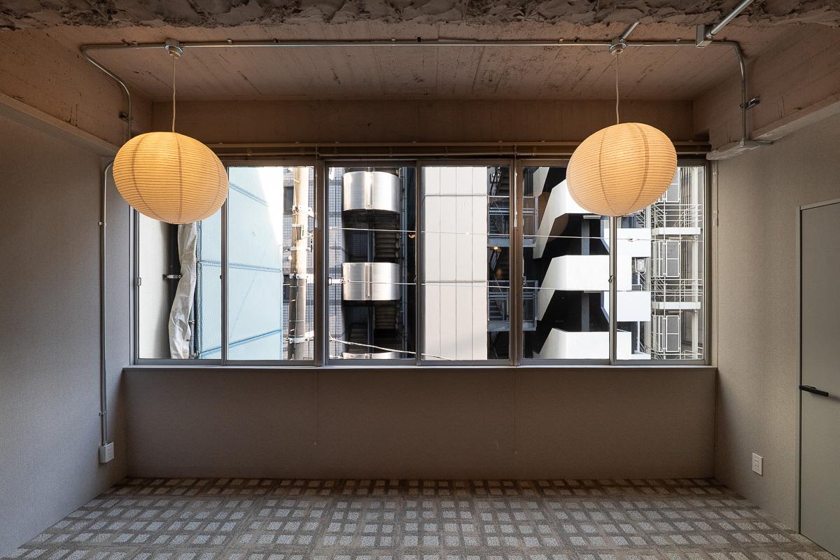 千代田区神田小川町の賃貸物件/南向きの大きな窓