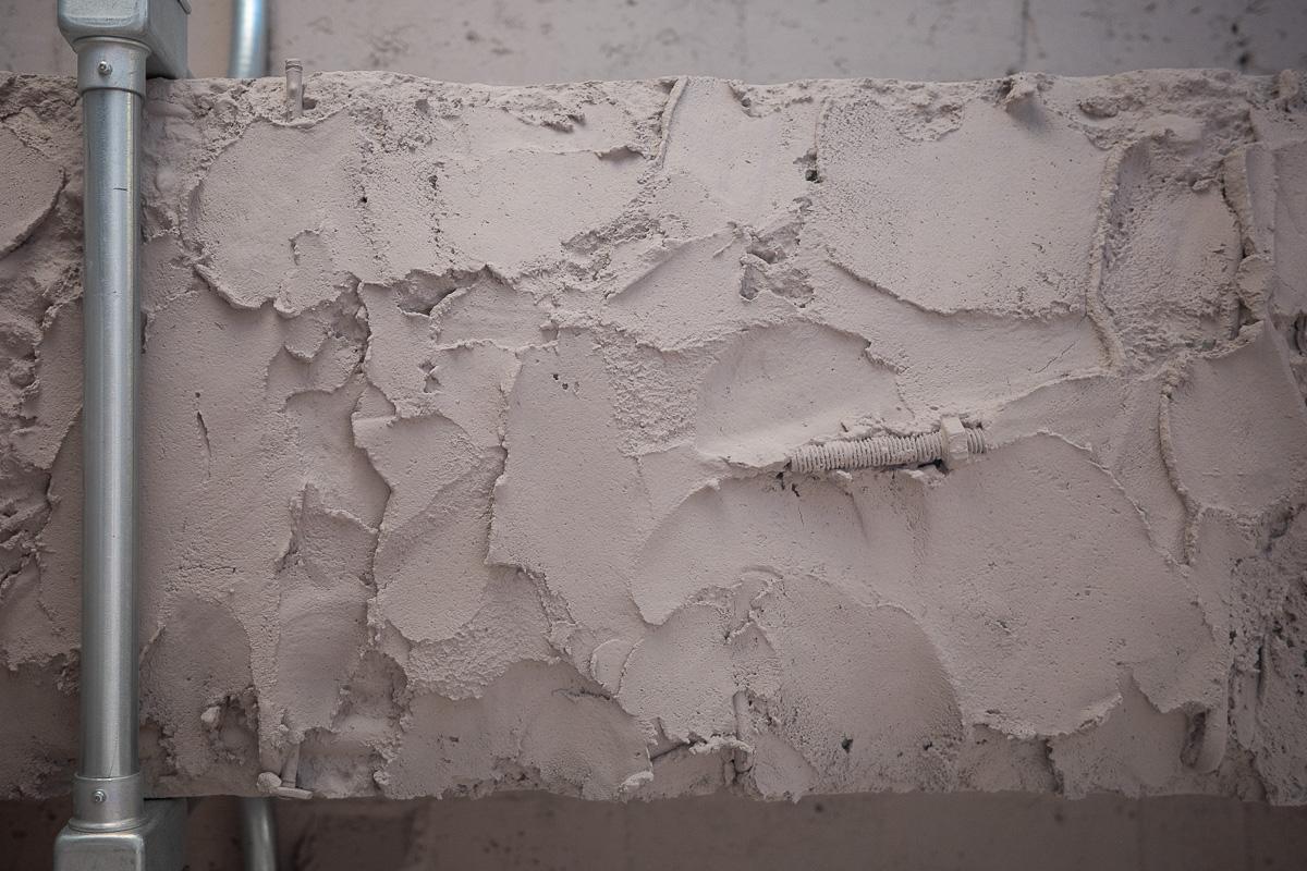 千代田区神田小川町の賃貸物件/天井のラフな躯体