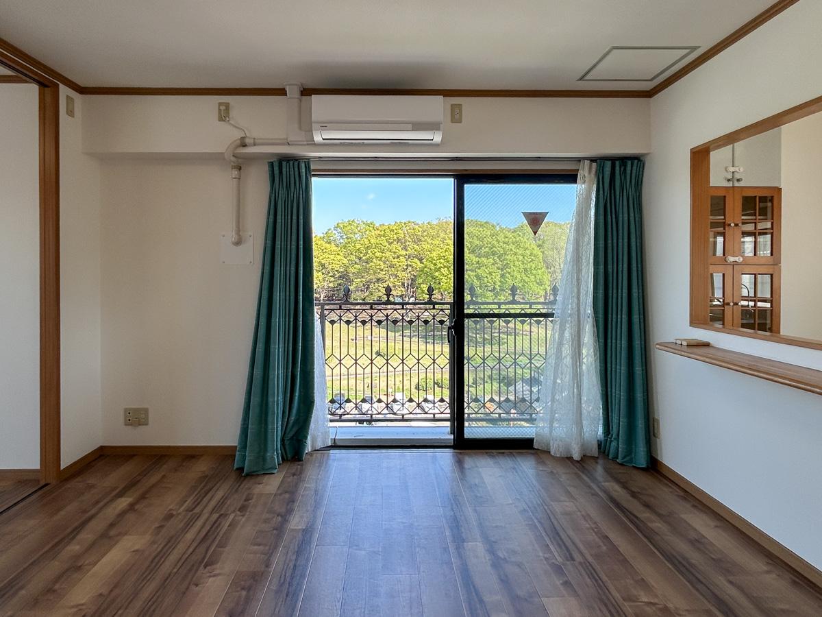 渋谷区代々木の賃貸物件/リビング別角度から