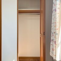 渋谷区代々木の賃貸物件/コンパクトなサイズの収納が各部屋についています
