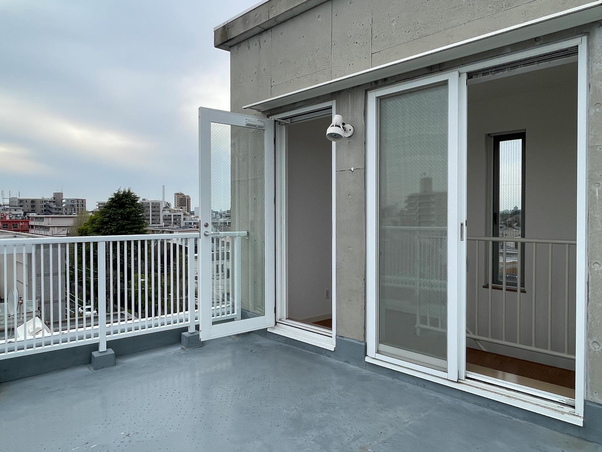 杉並区永福の賃貸物件/朝起きたらすぐに屋上へ出てストレッチしましょう