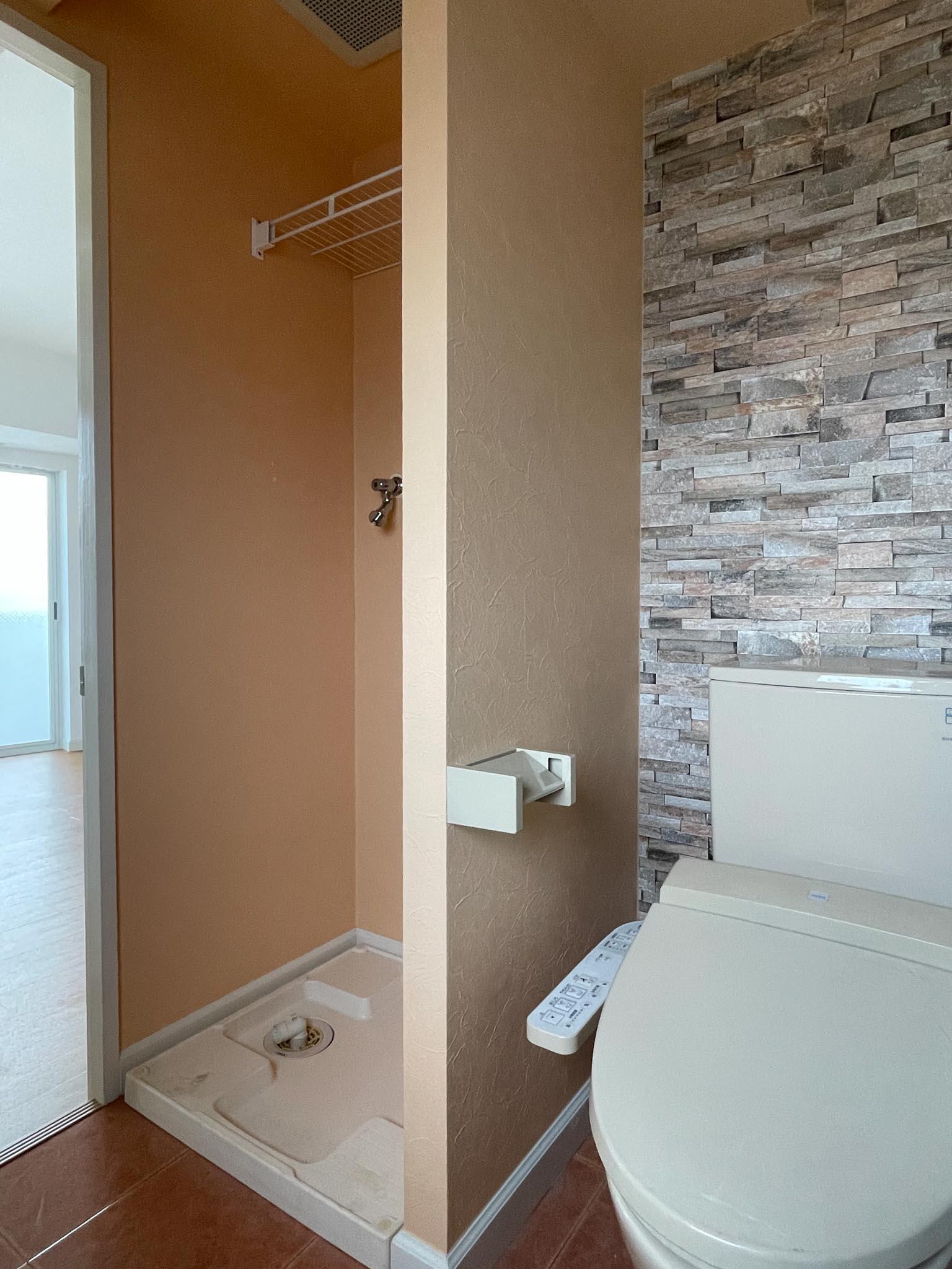 杉並区永福の賃貸物件/トイレの横に洗濯機置き場