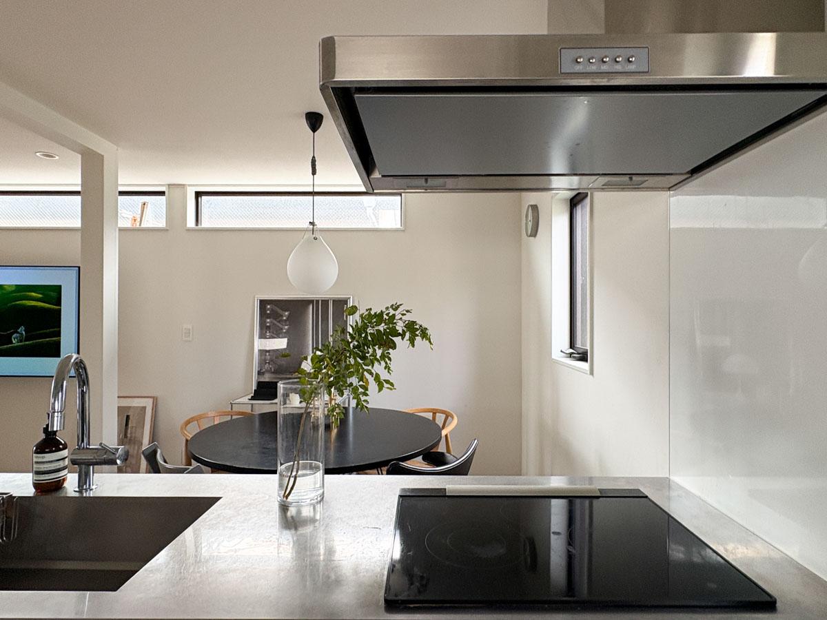 杉並区堀之内の賃貸物件/キッチンからの視点