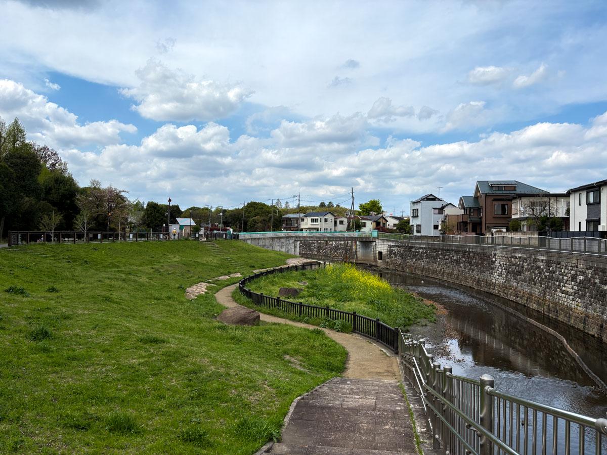 杉並区堀之内の賃貸物件/済美公園の先には善福寺川　なんだか23区内とは思えないほどにのんびりとした空気が漂っていました