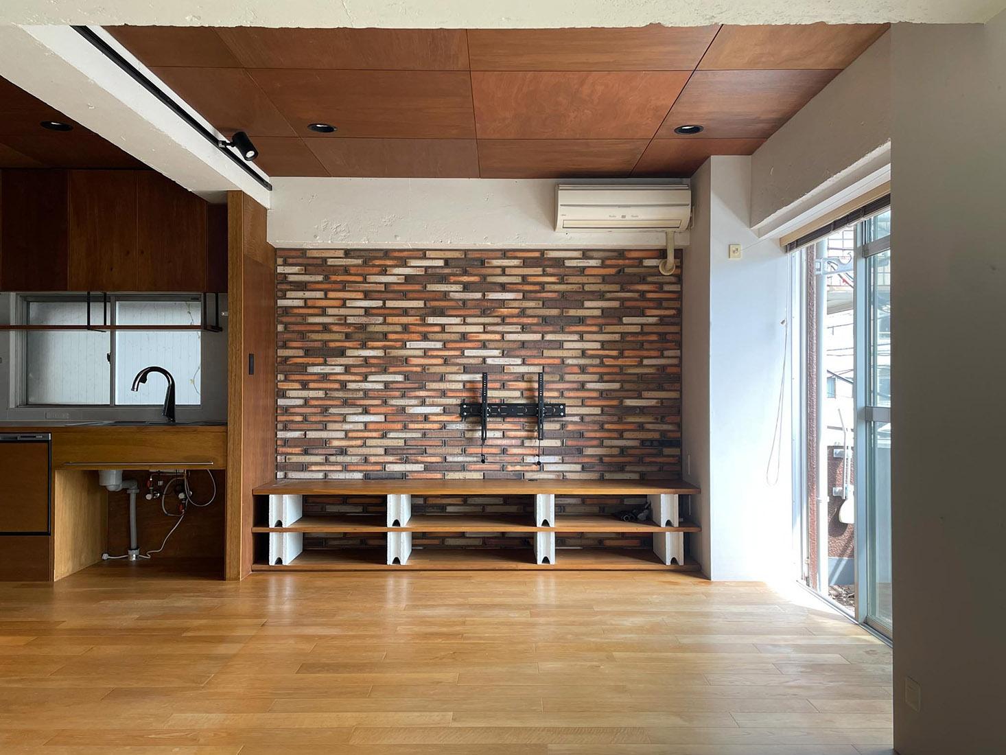 板橋区双葉町の売買物件/レンガタイル壁がアクセント