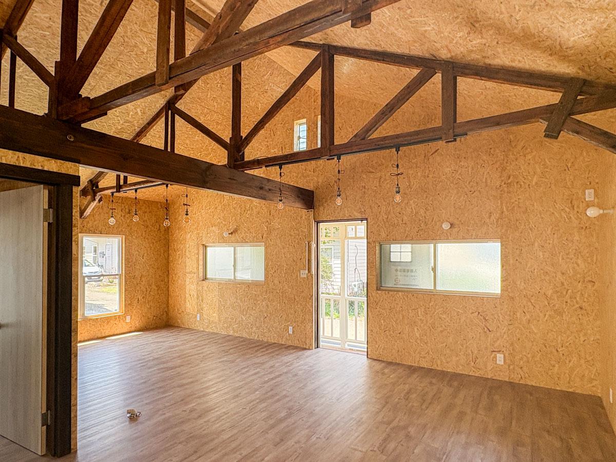 埼玉県入間市東町の賃貸物件/梁と柱以外はほぼ入れ替わっているレベル