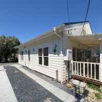 埼玉県入間市東町の賃貸物件/ハウスの横に駐車場が1台分ある