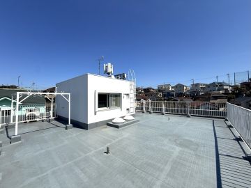 横浜市中区矢口台の賃貸物件/屋上84㎡という、もう一つのリビング