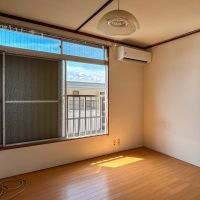 横浜市神奈川区三ツ沢上町の賃貸物件/B棟201：南西側の洋室