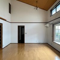 武蔵野市吉祥寺北町の賃貸物件/リビングをキッチンへ向かって