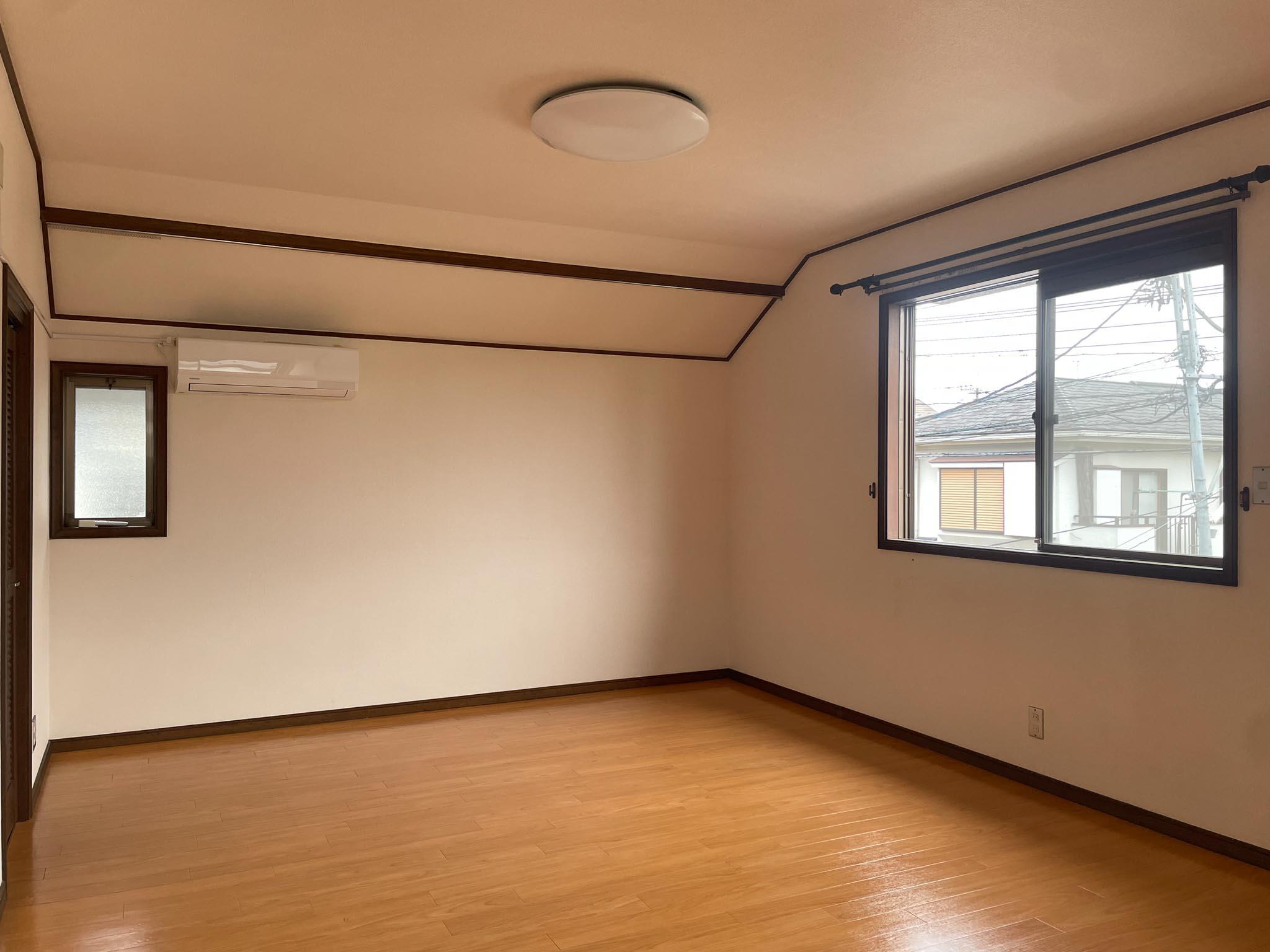 武蔵野市吉祥寺北町の賃貸物件/2F：12畳の洋室