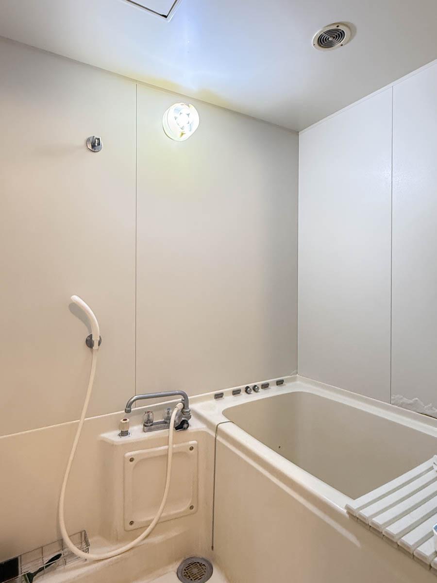 三鷹市下連雀の売買物件/浴室