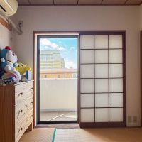 三鷹市下連雀の売買物件/障子からの柔らかい光を活かしても良さそう。眺めも気持ちいい