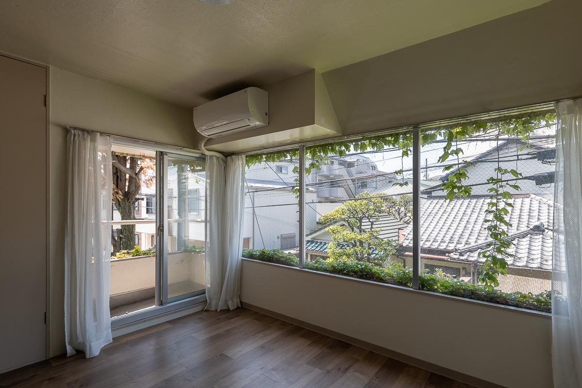 杉並区天沼の賃貸物件/窓は西向きのため、午後がいちばん心地よい時間帯