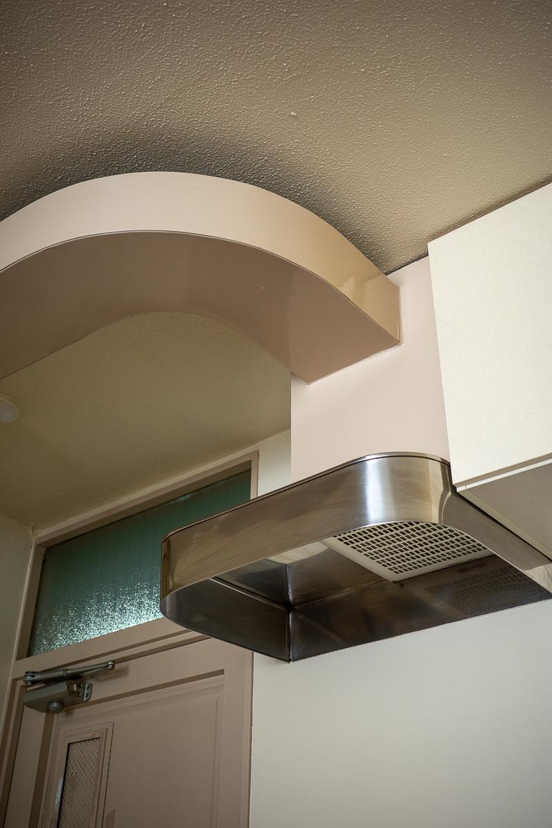 杉並区天沼の賃貸物件/換気扇と天井の装飾