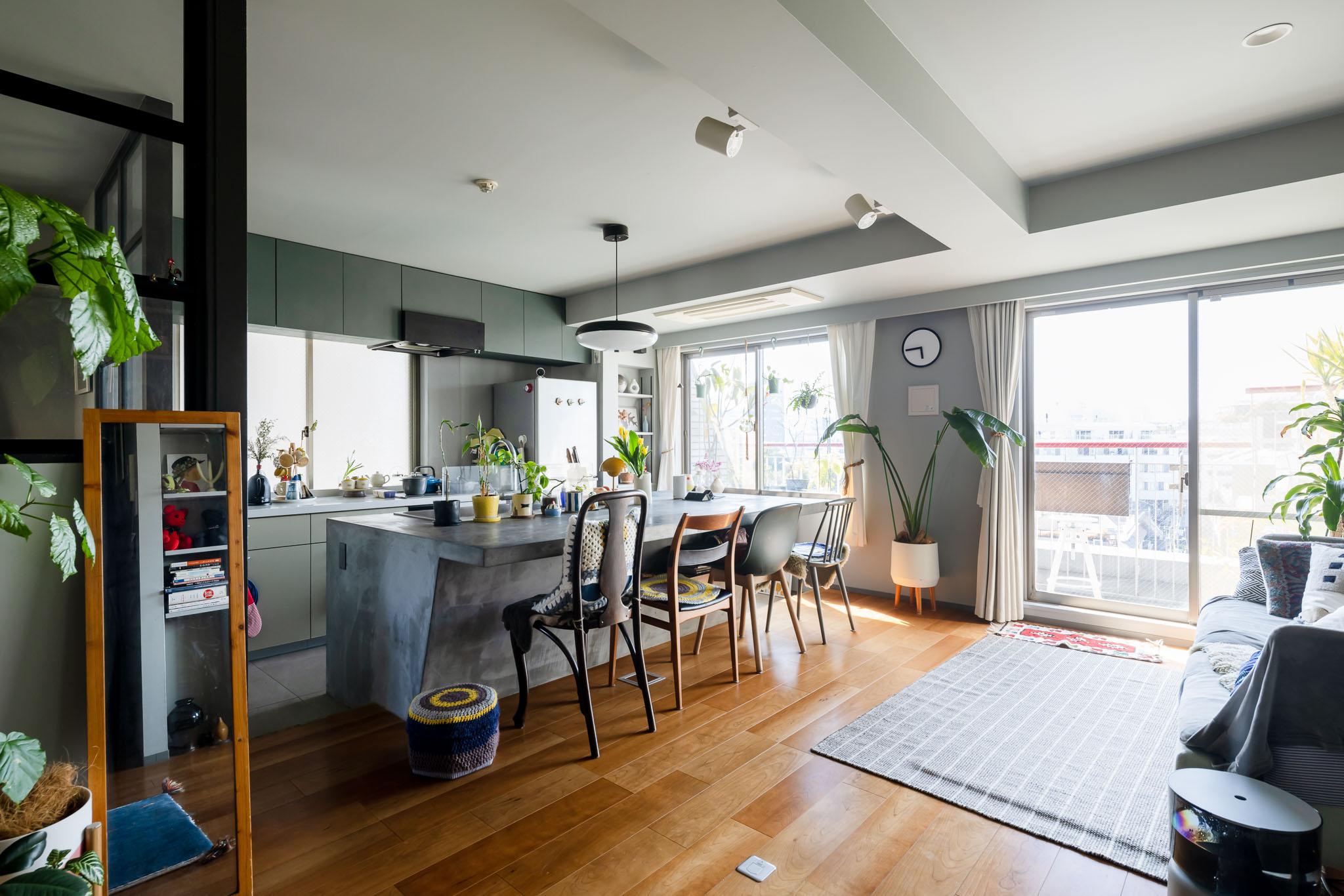 港区南麻布の売買物件/3方向に窓があり、日当たりよし、風通しよしのぜいたくな区画