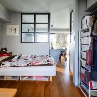 港区南麻布の売買物件/リビング横の洋室