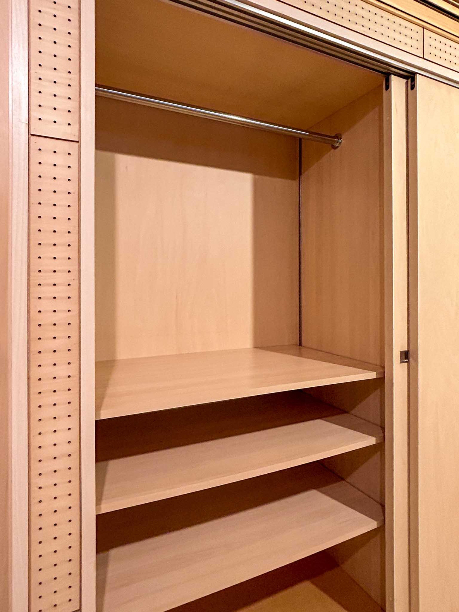 練馬区豊玉北の賃貸物件/クローゼット。可動棚付き