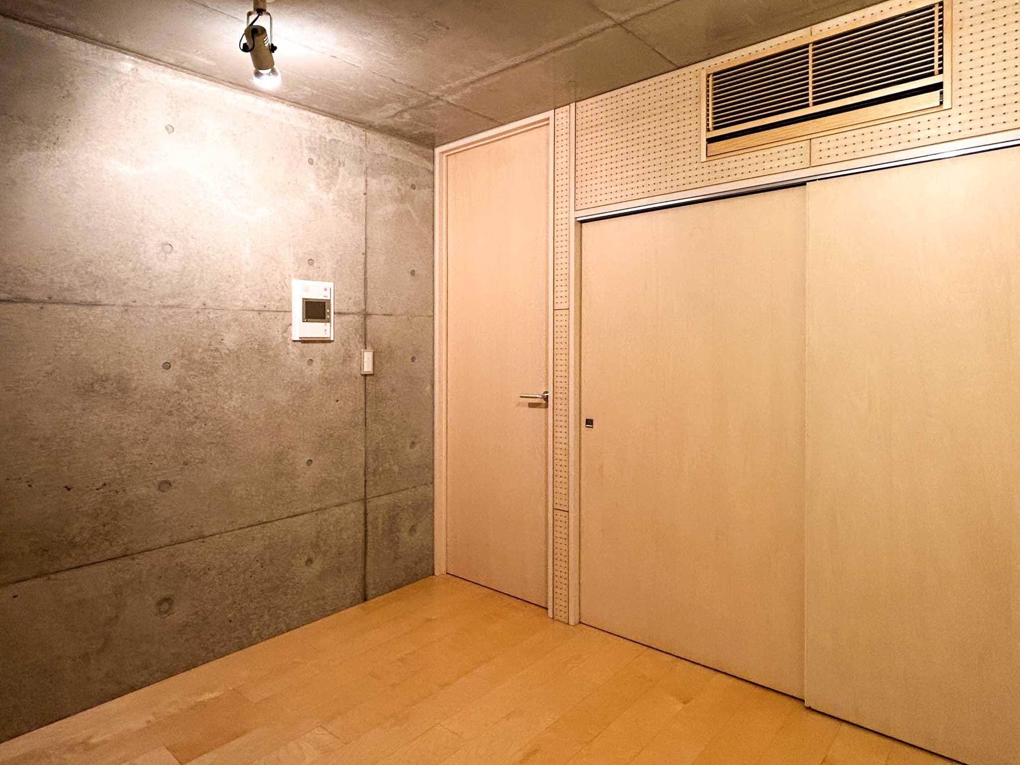 練馬区豊玉北の賃貸物件/シンプルな形で、大きなベッドも置けます