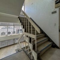 渋谷区上原の賃貸物件/共用階段