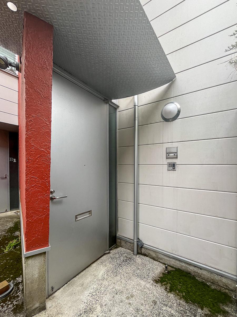 中野区鷺宮の賃貸物件/玄関