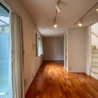 世田谷区用賀の賃貸物件/2階：西側をみる