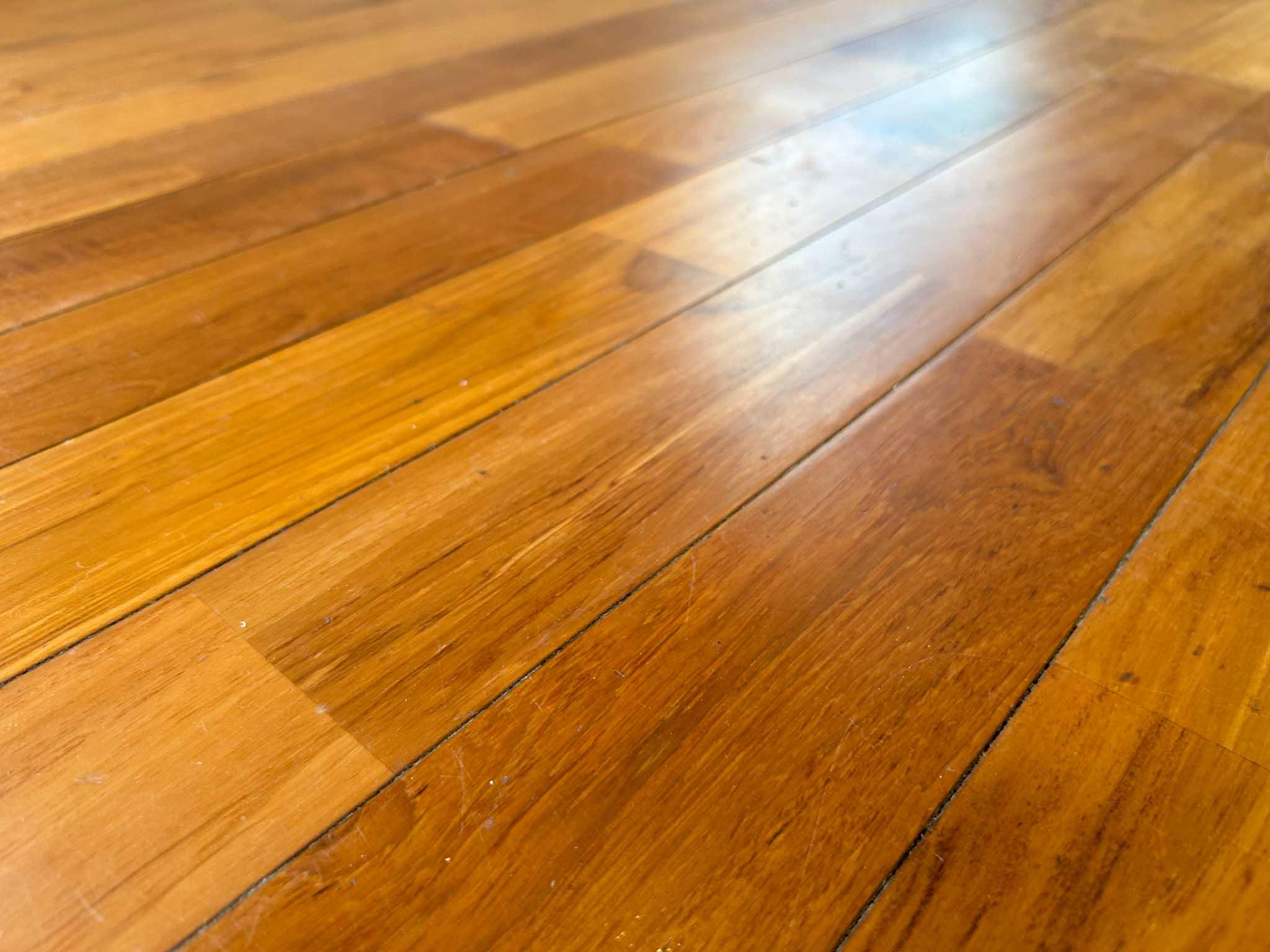 世田谷区用賀の賃貸物件/2階：無垢フローリングの質感