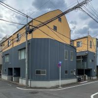世田谷区用賀の賃貸物件/道路側から建物をみる