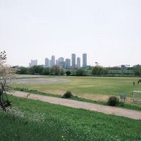 世田谷区玉堤の売買物件/多摩川の土手までは歩いて3分ほど。控えめに言ってかなり気持ちが良いです