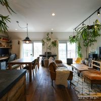 世田谷区玉堤の売買物件/幅広で木の表情が豊かな無垢フローリング