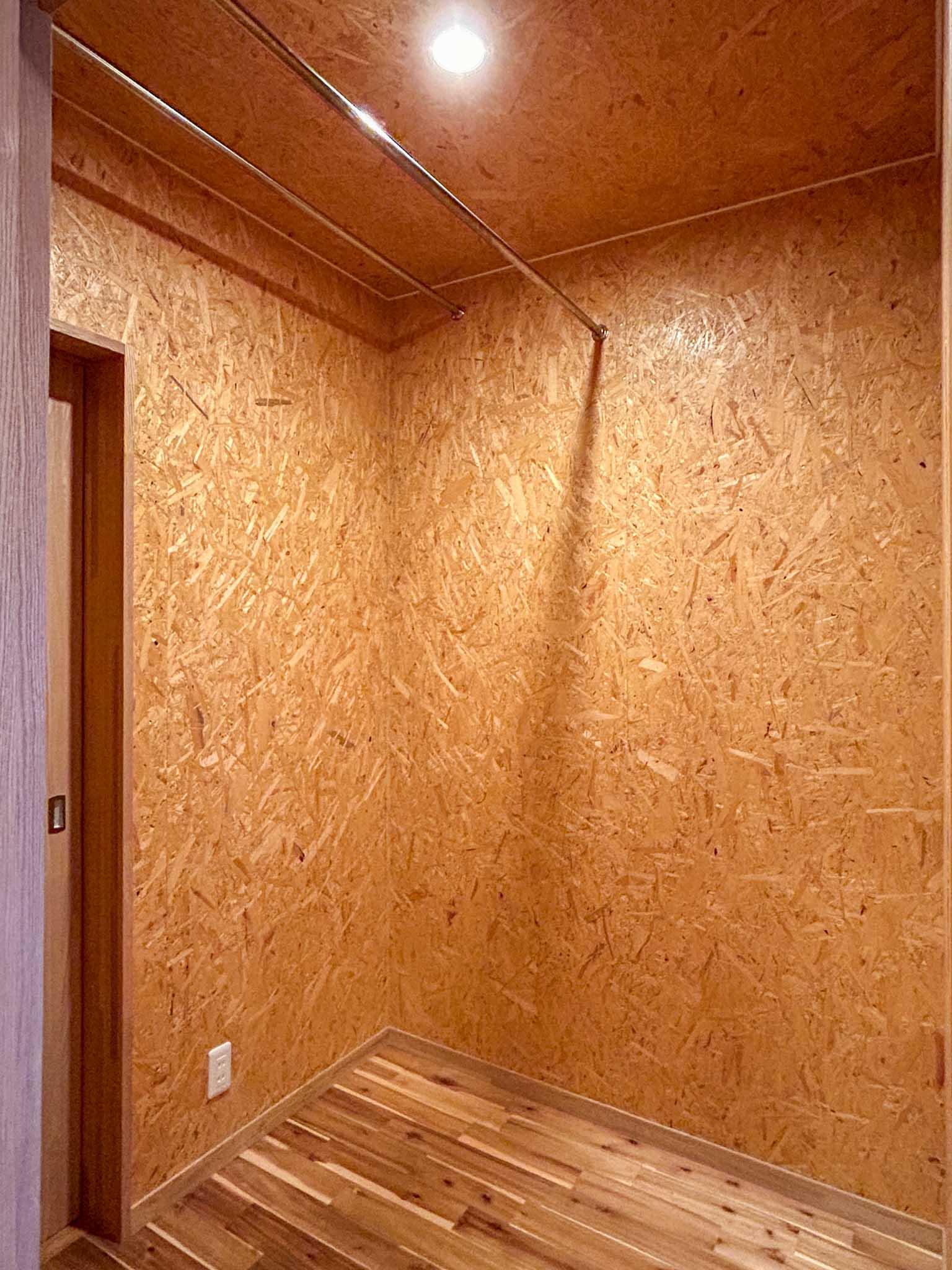 三鷹市上連雀の賃貸物件/1階：WIC。たっぷりと物がしまえる広さがあります