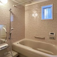 三鷹市上連雀の賃貸物件/1階：浴室。追いだき、浴室乾燥機能つき