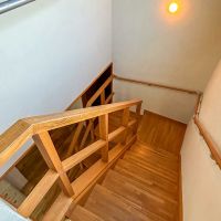 三鷹市上連雀の賃貸物件/階段