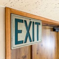 三鷹市上連雀の賃貸物件/1階：EXIT