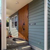 三鷹市上連雀の賃貸物件/玄関先