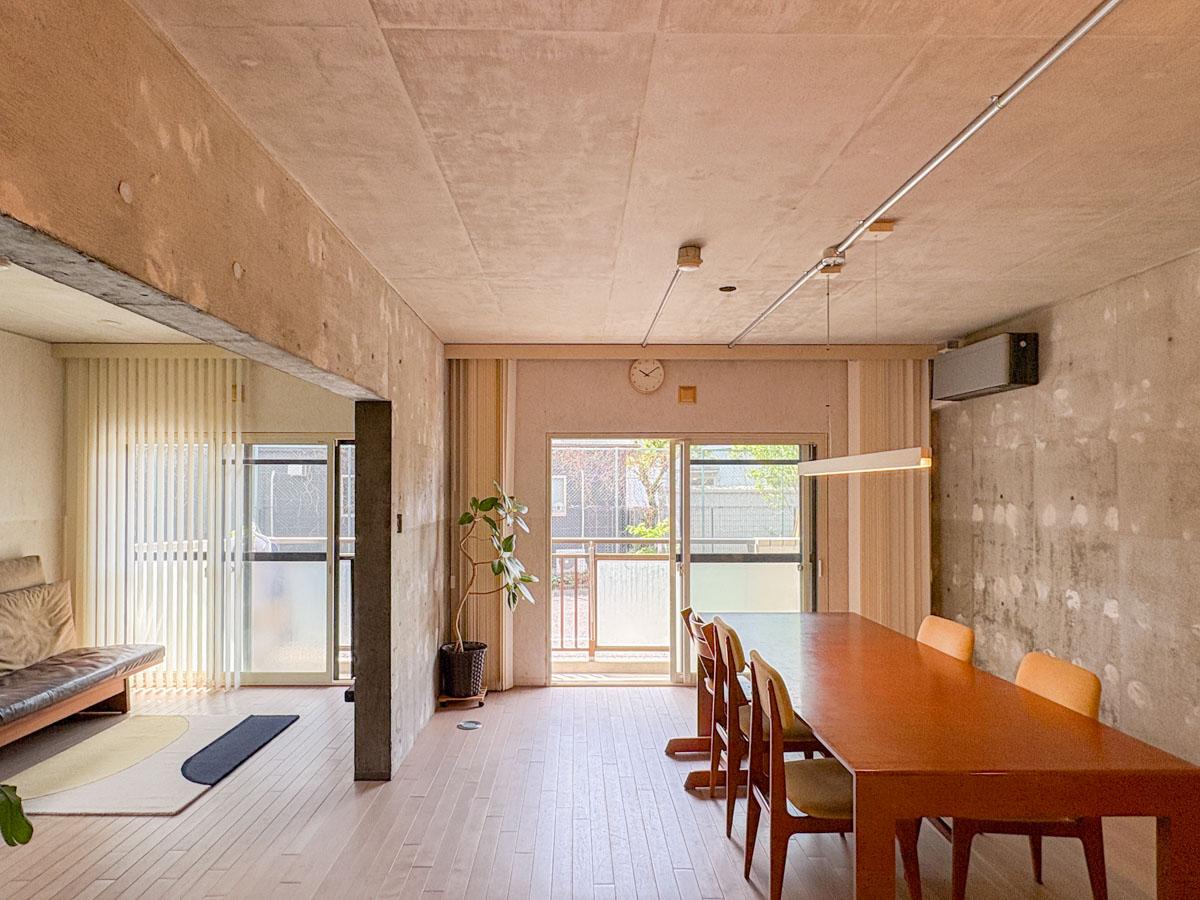 三鷹市牟礼の売買物件/南東に開いた窓向きで明るい部屋