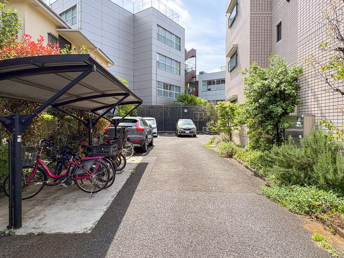 三鷹市牟礼の売買物件/オートロック内共用部分：駐輪場