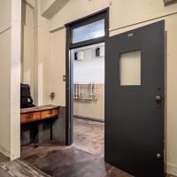 台東区蔵前の賃貸物件/室内はこんな感じ。室内は出入り口から1段上がっています