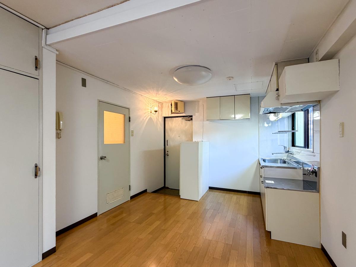 東京都渋谷区西原1丁目の賃貸物件/玄関側